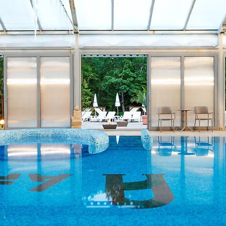 Armira Hotel 4*