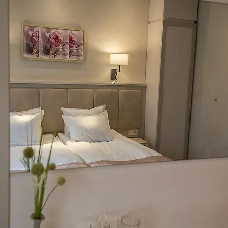 Hotel Armira 4*