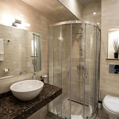 Hotel Armira 4*