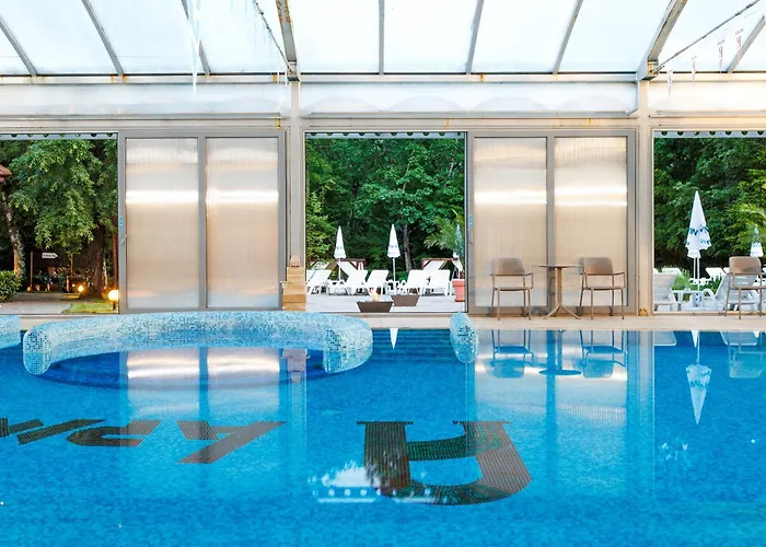 армира Хотел 4*