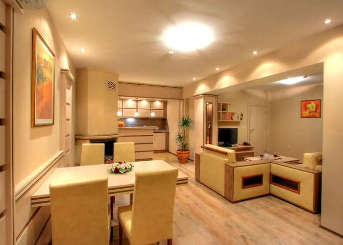 армира Хотел 4*