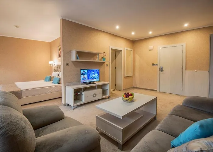 армира Хотел